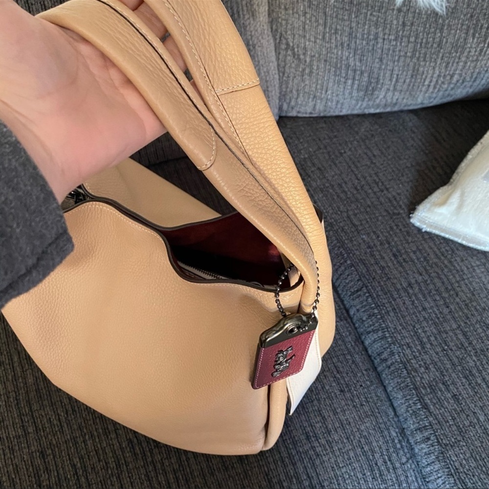 Coach Pebbled Leather Shoulder Bag in Tan with Burgundy Tag - Picture 2 of 10